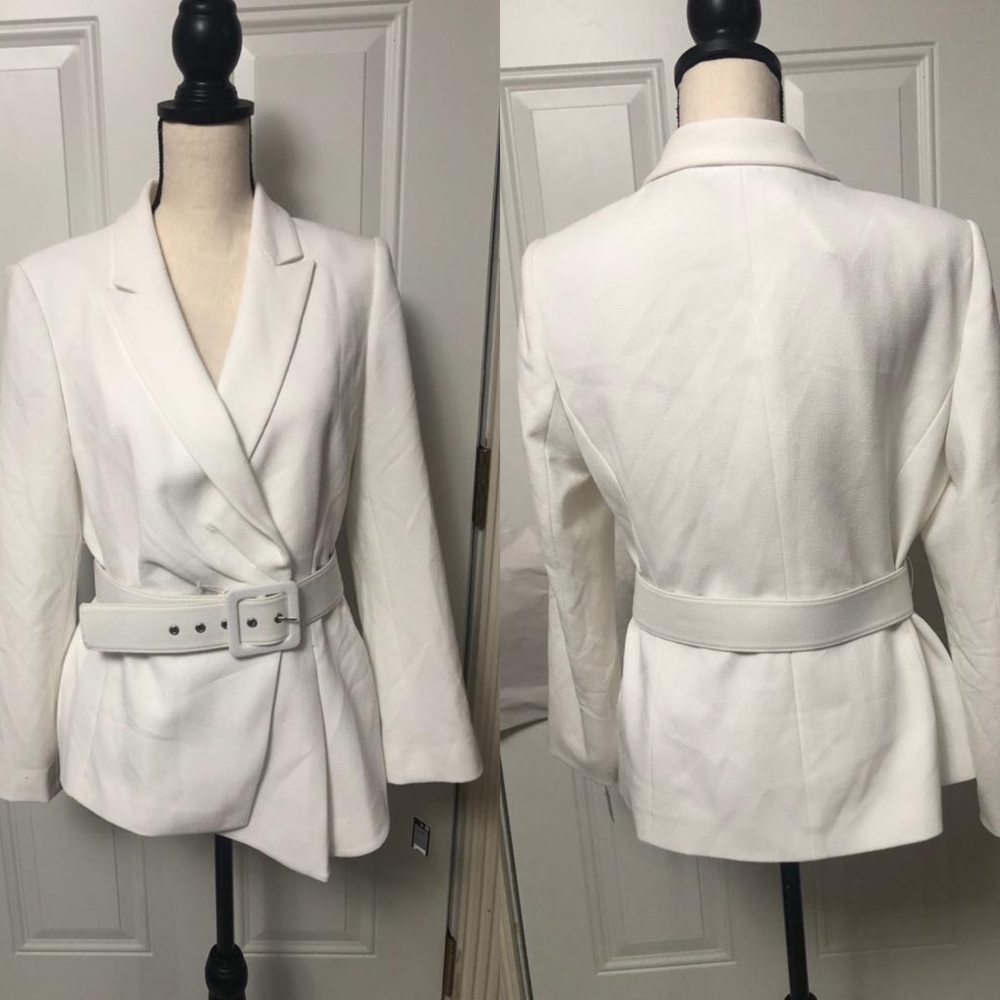 Tahari blazer